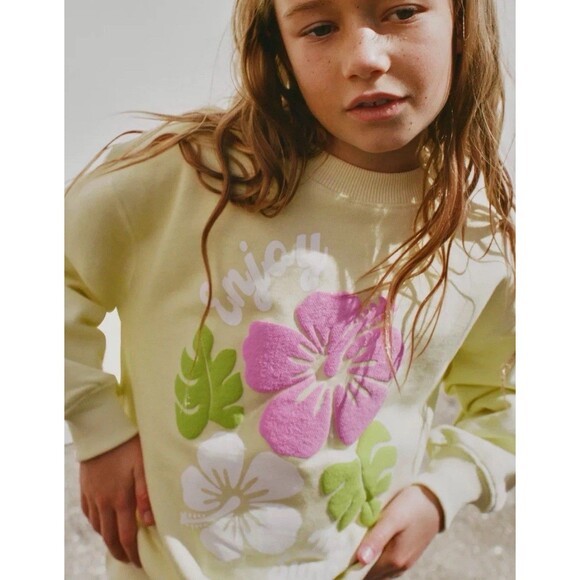 Zara  RAISED FLORAL SWEATSHIRT Size 9/10  Yellow Flowers - Picture 1 of 8